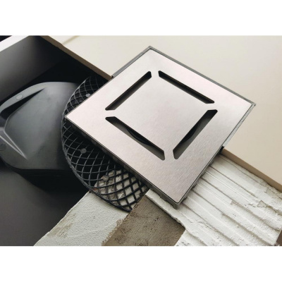 Трап Berges PLATZ Norma 100 × 100, хром глянец, S-сифон D50 H60, боковой купить в интернет-магазине Азбука Сантехники